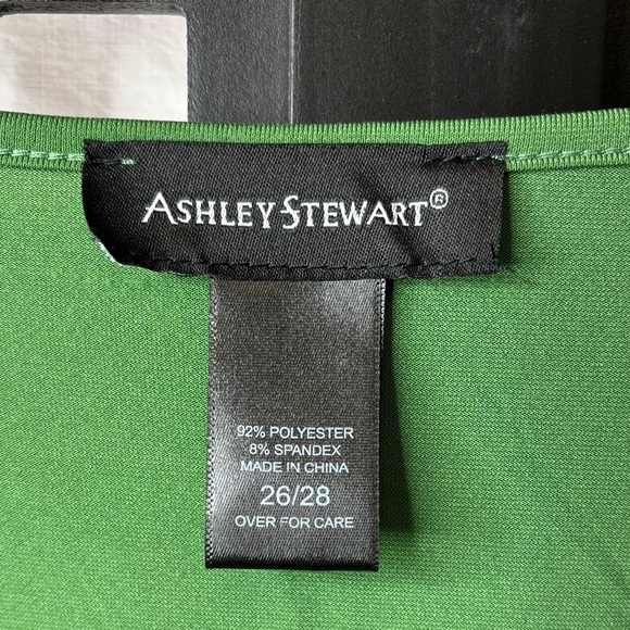 ๐ Ashley Stewart 26/28 Flowy Stretch Crew Neck Green Short Sleeve Top ๐ - Picture 6 of 11